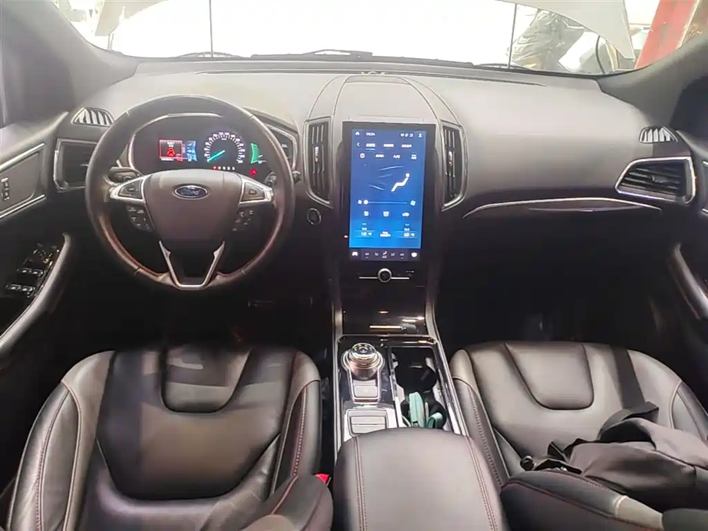 Ford Edge 2020 — фото 10