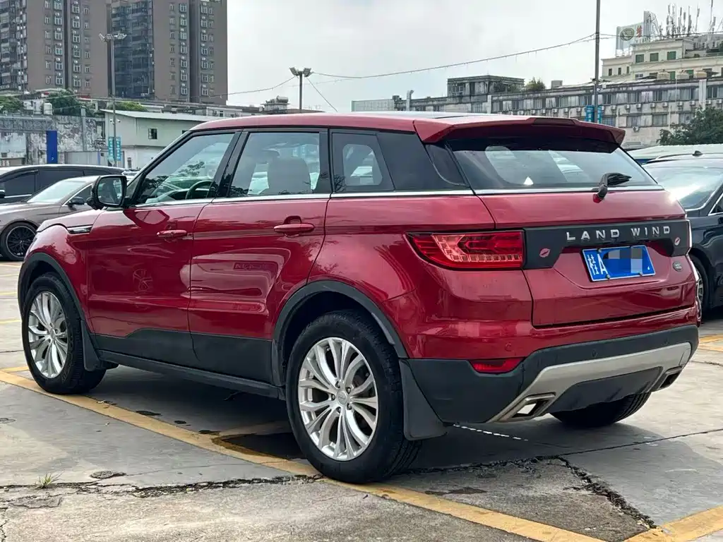 Landwind X7 2016 — фото 12