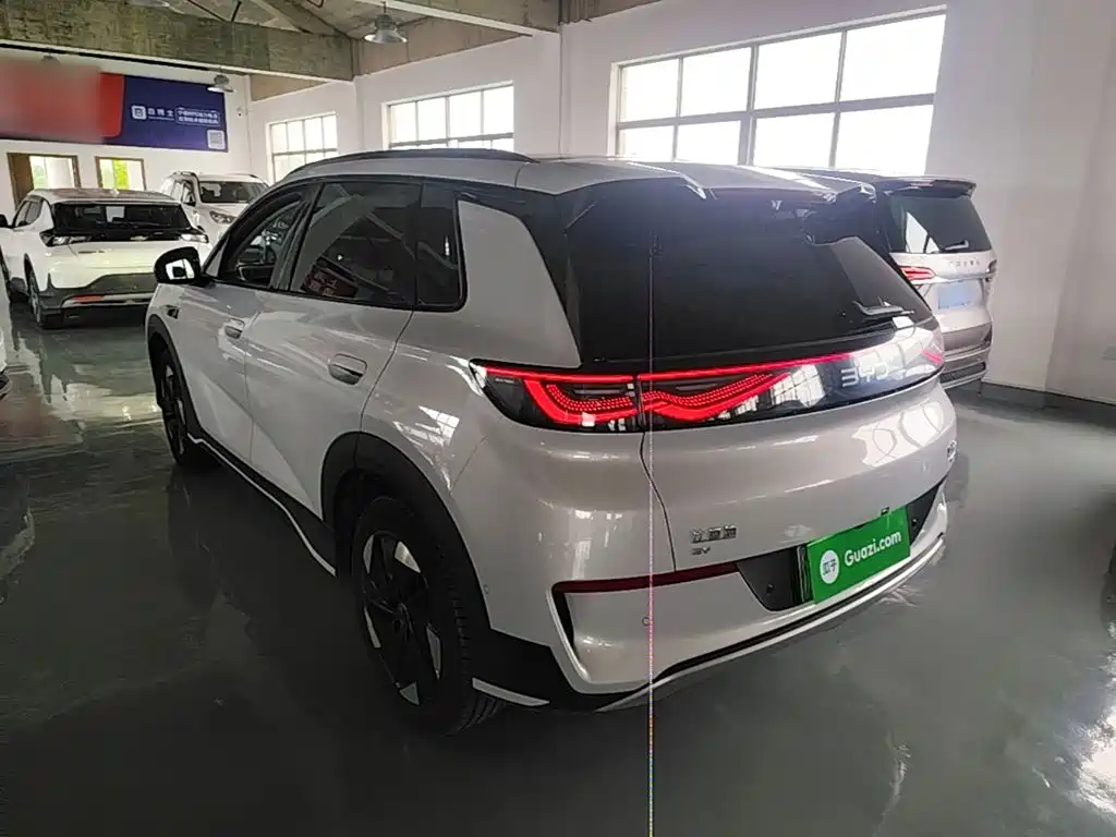 BYD Sealion 05 EV 2025 — фото 5