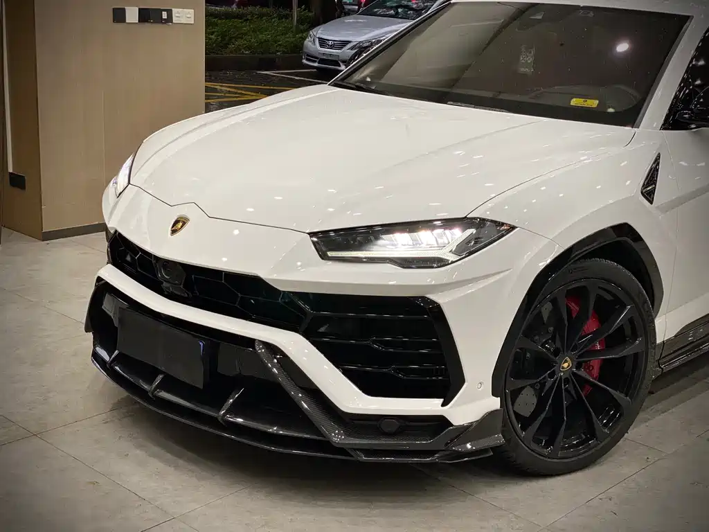 Lamborghini Urus 2020 — фото 4