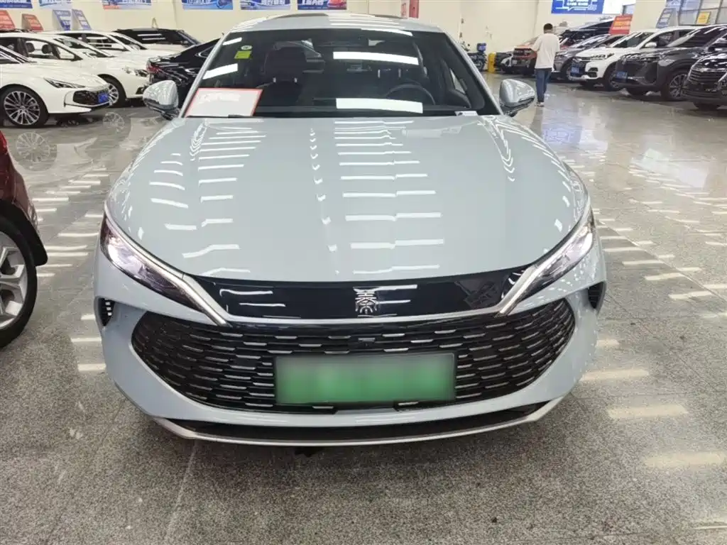 BYD Qin L 2025 — фото 3