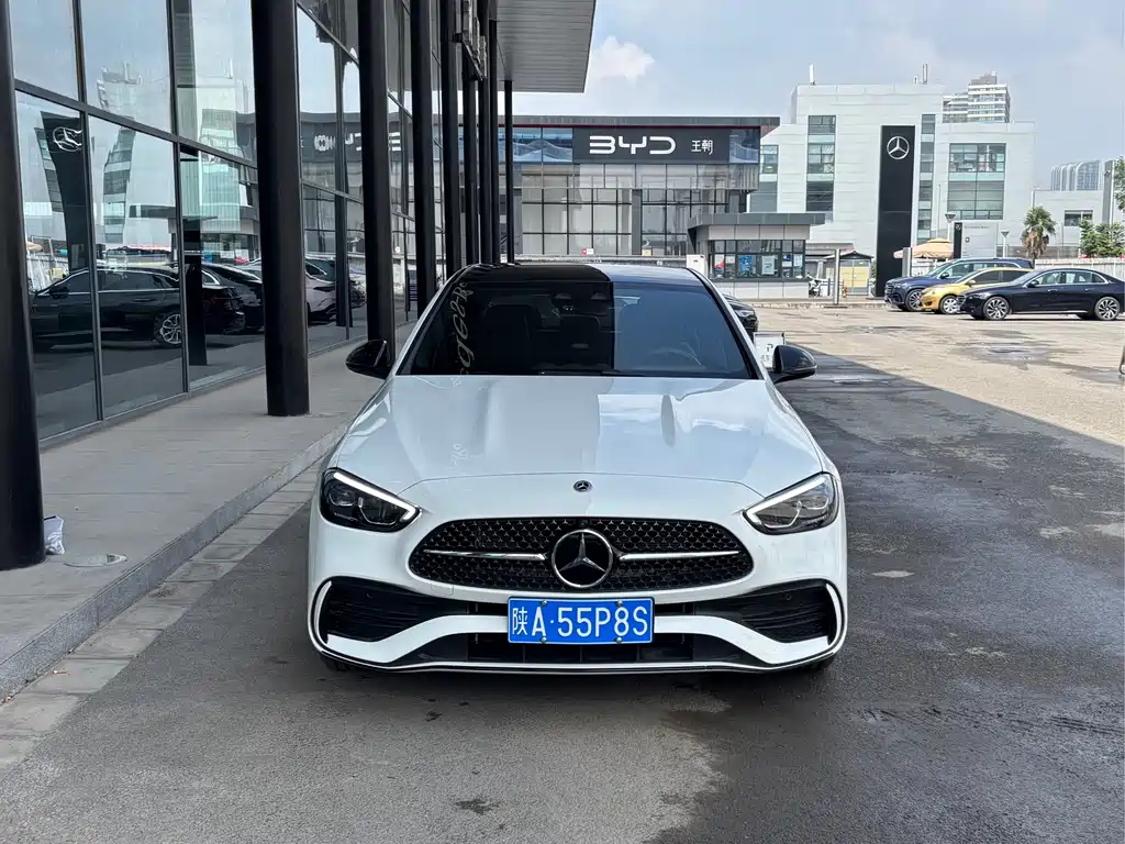 Mercedes-Benz C-Class 2025 — фото 2