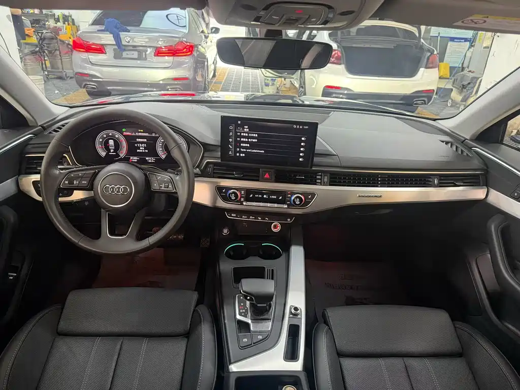 Audi A4L 2021