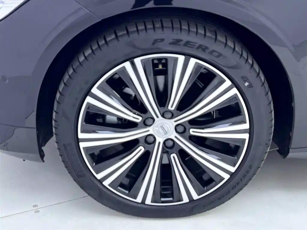 Volvo S90 2024 — фото 11