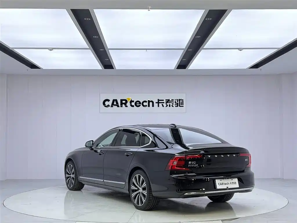 Volvo S90 2024 — фото 3