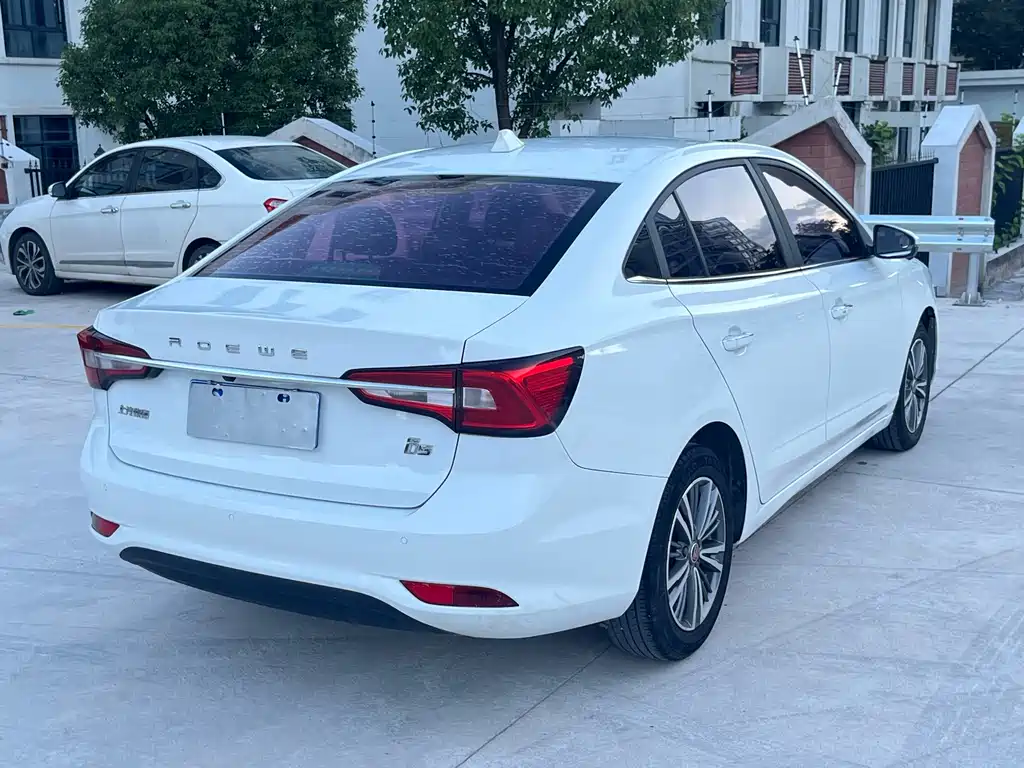 Roewe i5 2019