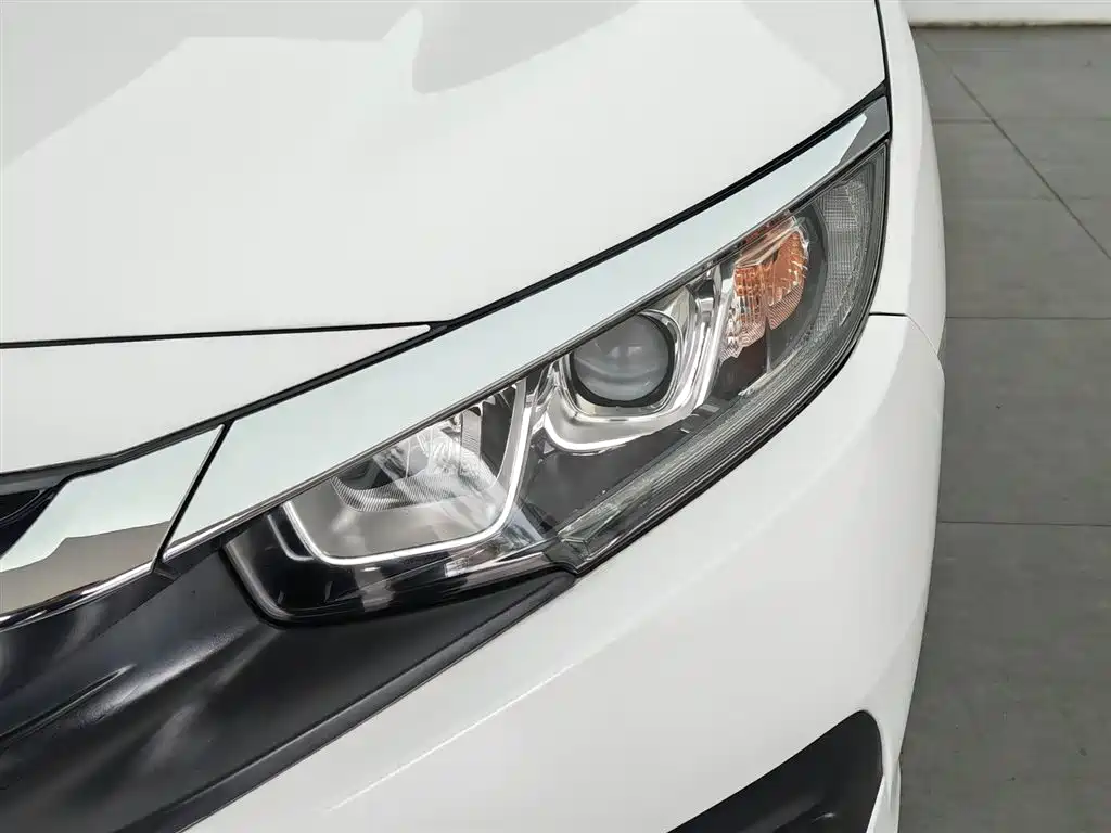 Honda Civic 2016 — фото 7