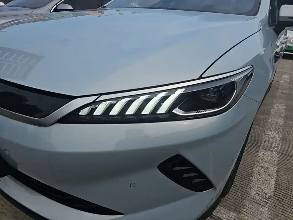 BYD Qin PLUS 2025 — фото 24
