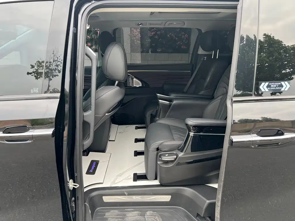 GAC Motor Trumpchi M8 2025 — фото 7