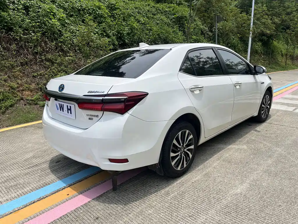 Toyota Corolla 2019 — фото 4