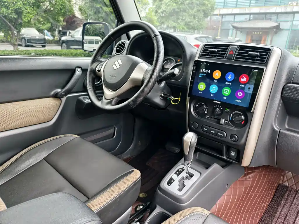 Suzuki Jimny 2018 — фото 16