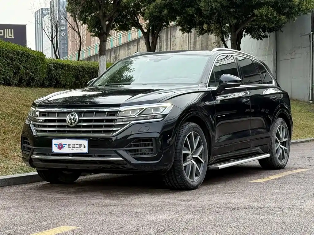 Volkswagen Touareg 2020 — фото 1