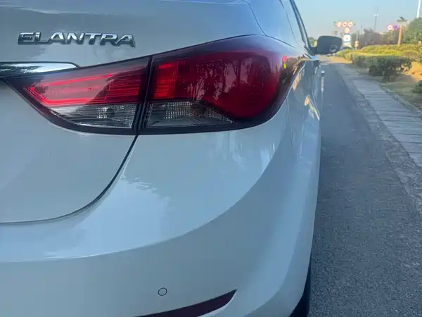 Hyundai Elantra Langdong 2016