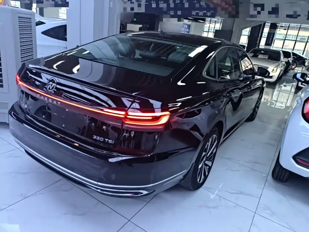 Volkswagen Passat 2022