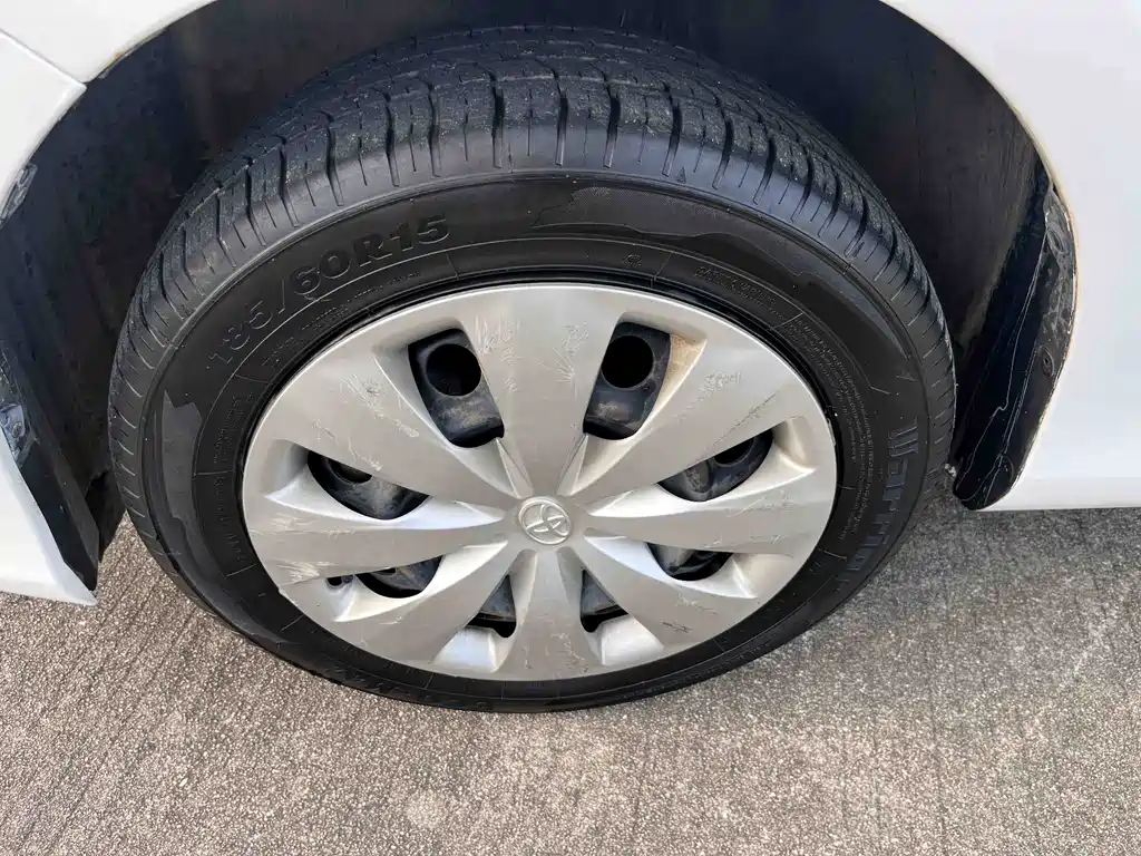 Toyota Yaris L 2020 — фото 16