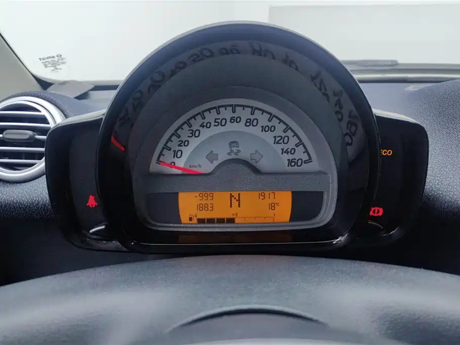 smart Fortwo 2015 — фото 14