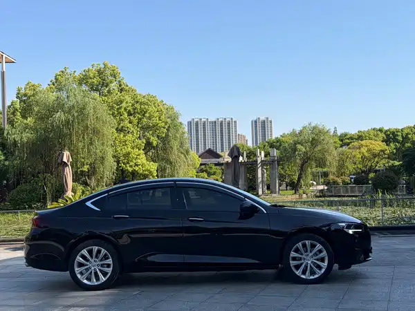 Buick Regal 2023