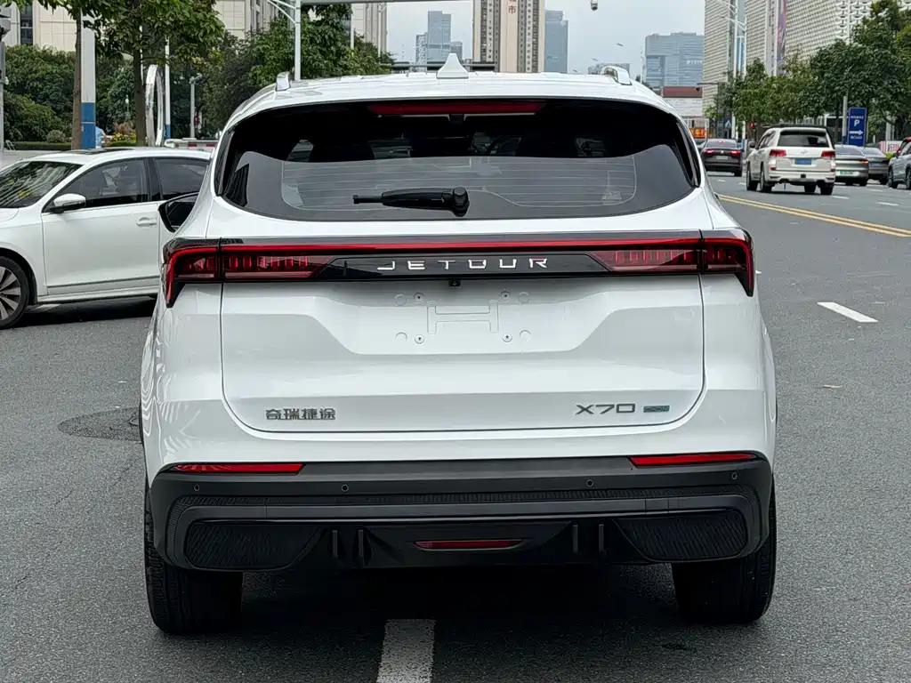 Jetour X70 C-DM 2025 — фото 5