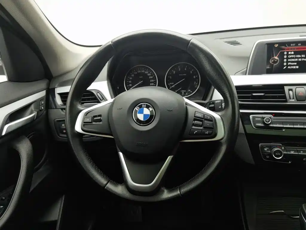 BMW X1 2017 — фото 11