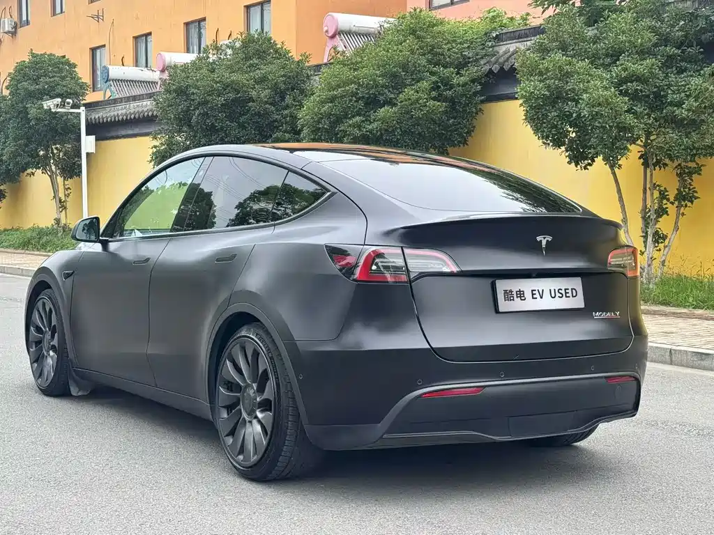 Tesla Model Y 2021 — фото 10