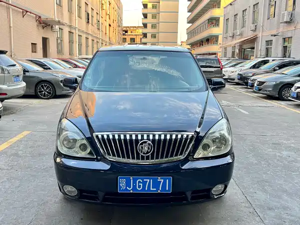 Buick GL8 2011