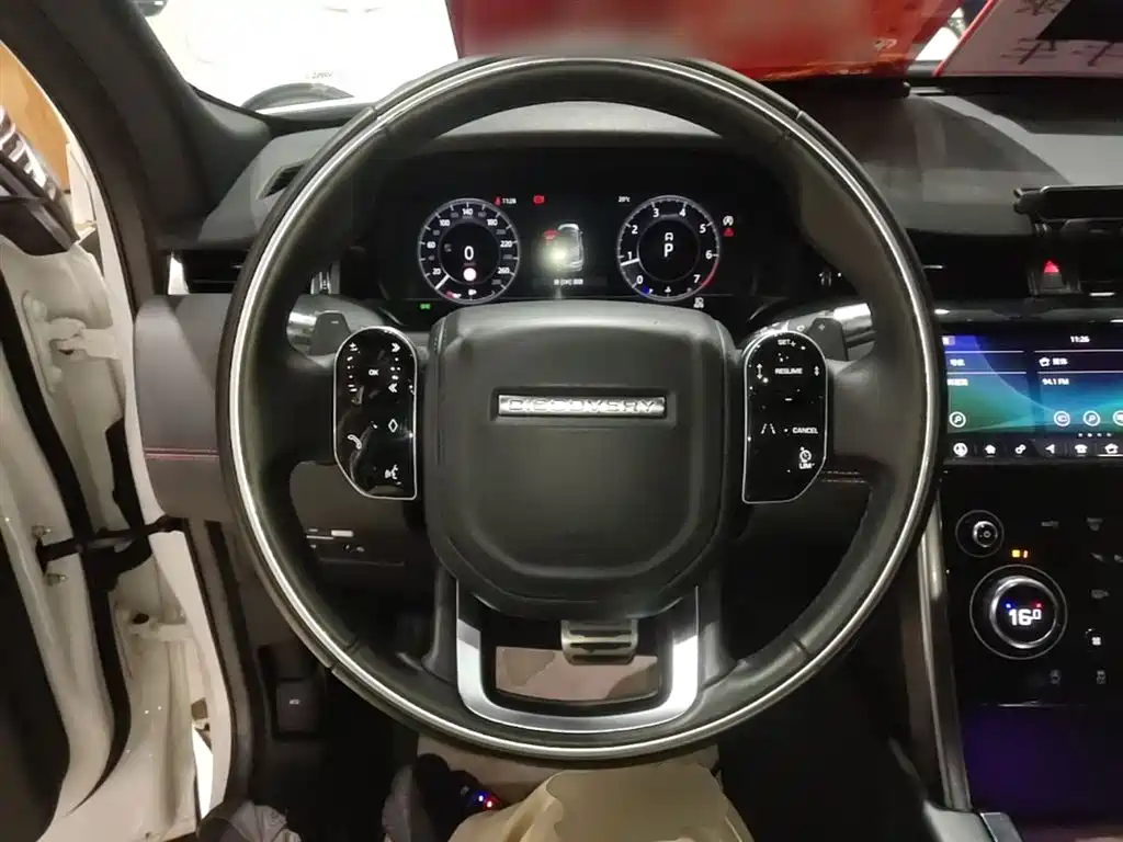 Land Rover Discovery Sport 2021 — фото 11