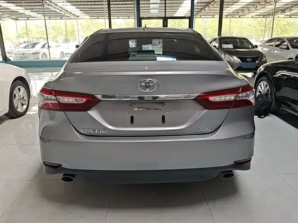 Toyota Camry 2021