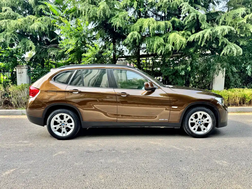 BMW X1 2012 — фото 6