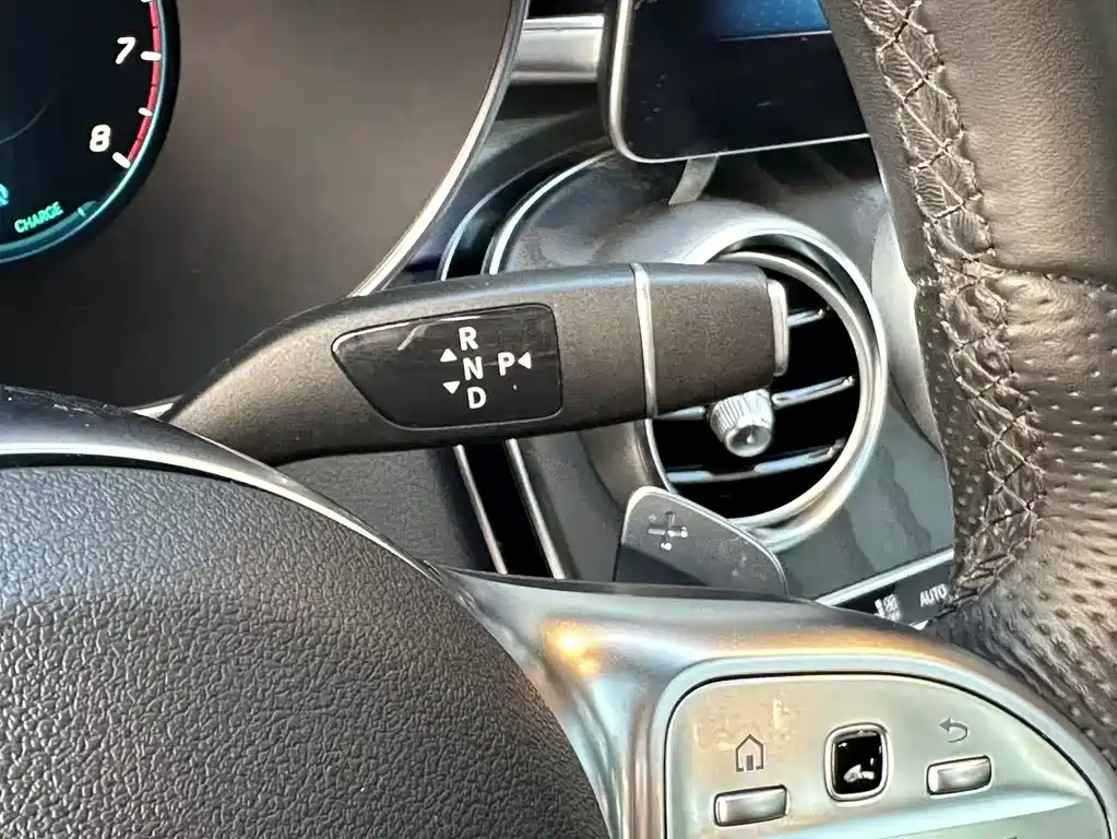 Mercedes-Benz C-Class 2019 — фото 18