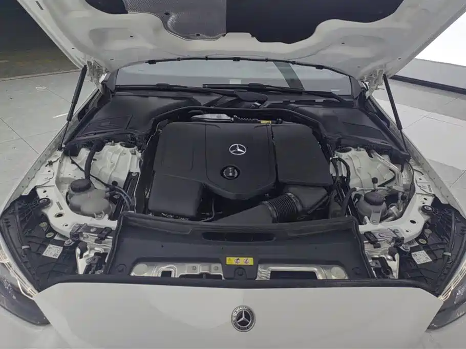 Mercedes-Benz C-Class 2023 — фото 10