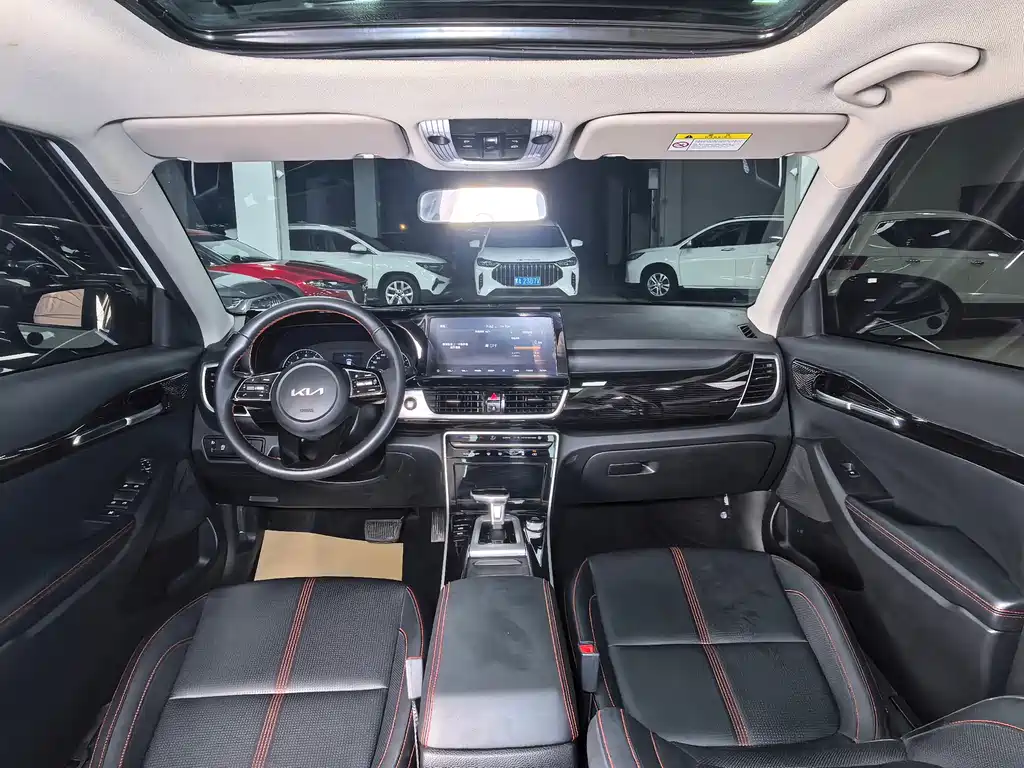 Kia KX3 2023 — фото 15