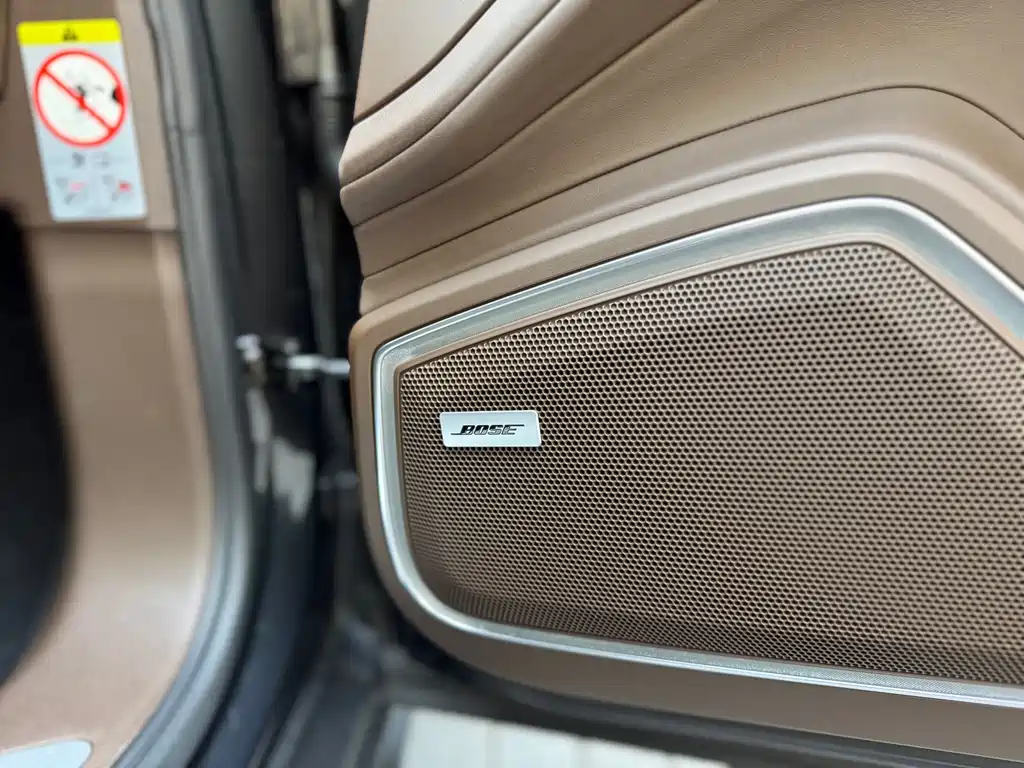 Porsche Panamera Hybrid 2019 — фото 13