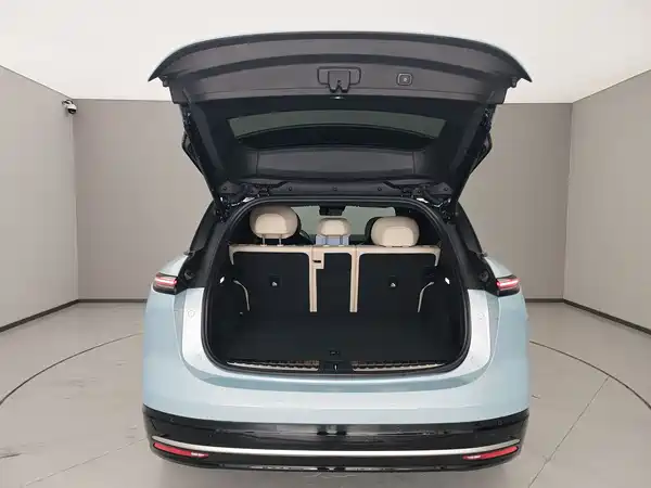 NIO ES6 2025