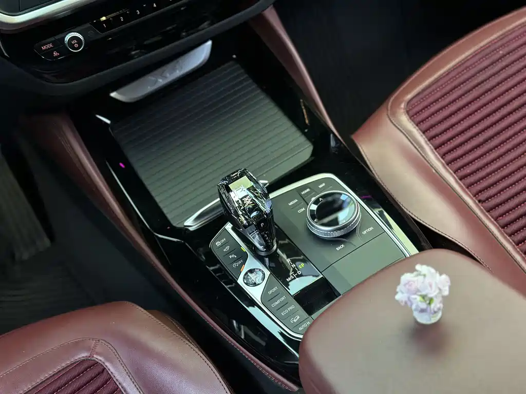 BMW X4 2022 — фото 12