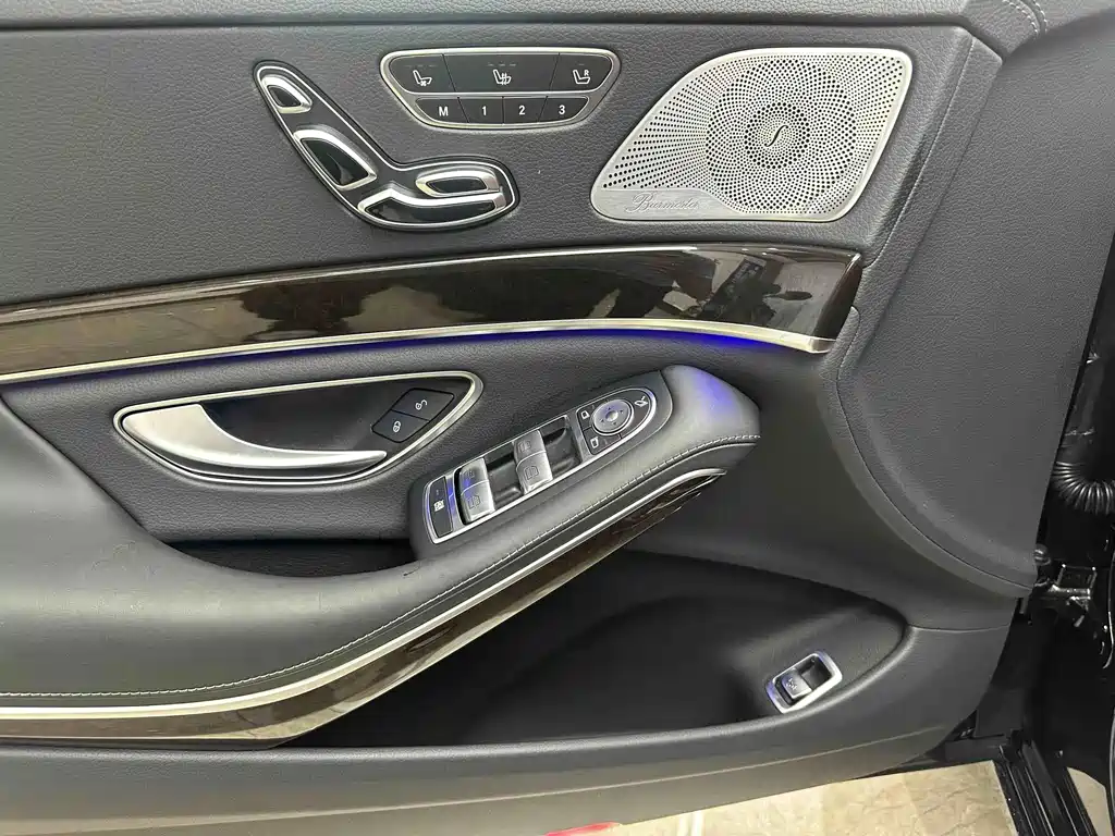 Mercedes-Benz Maybach S-Class 2020 — фото 17