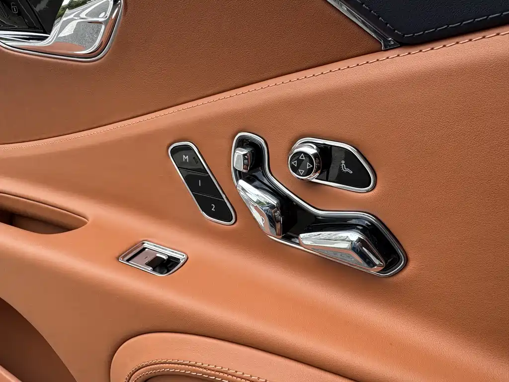 Bentley Flying Spur 2021 — фото 9