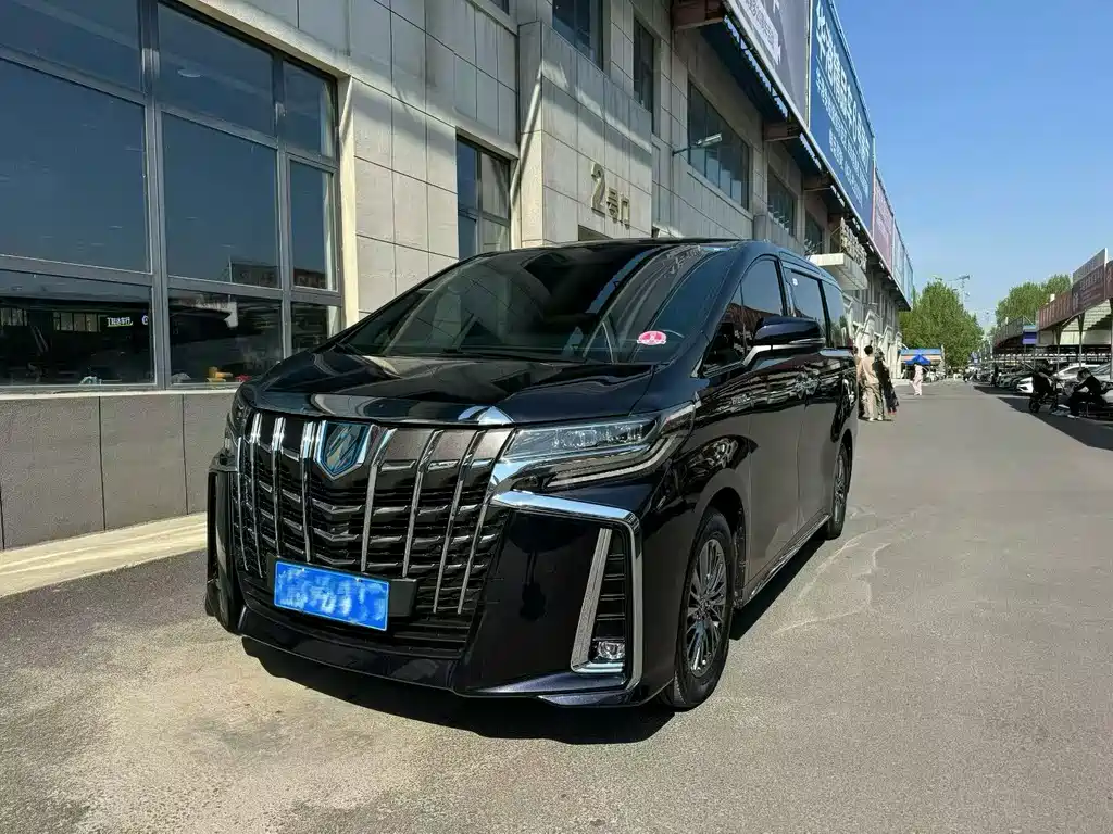 Toyota Alphard 2022 — фото 3