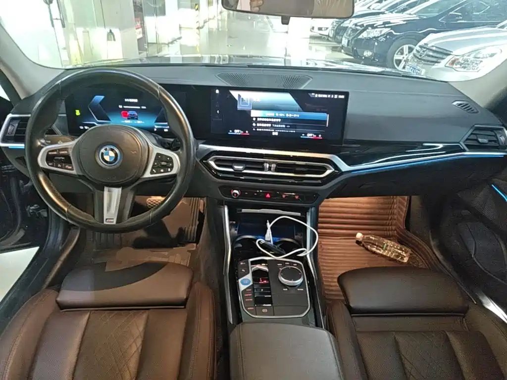 BMW i3 2022 — фото 10