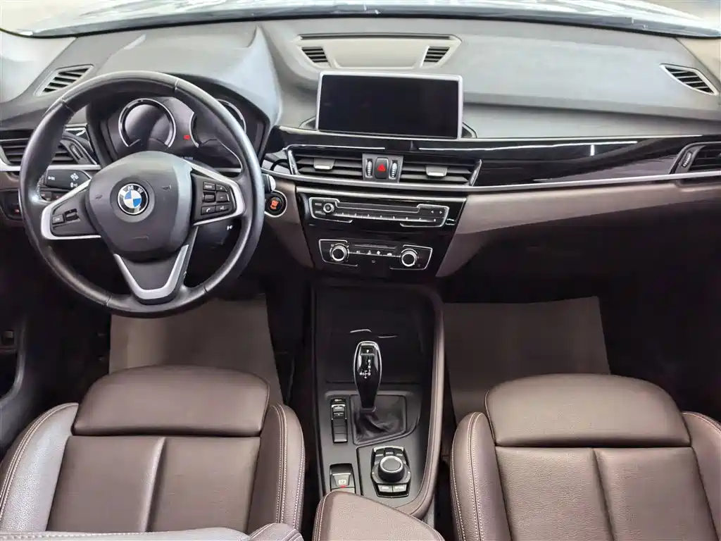 BMW X1 2019 — фото 9