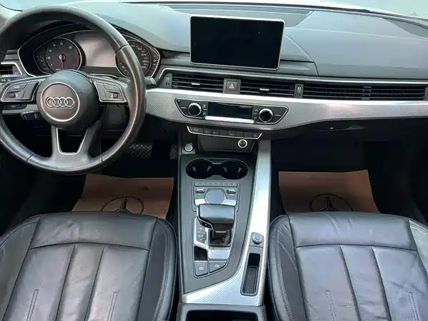 Audi A4L 2017