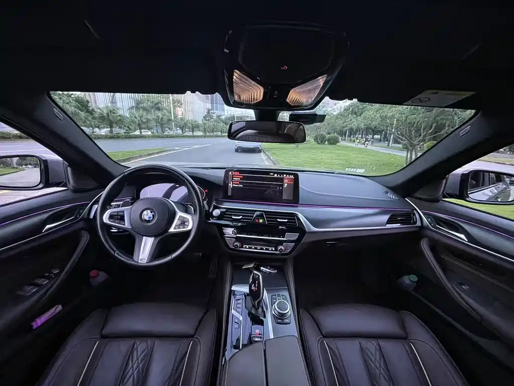 BMW 5 Series 2022 — фото 13