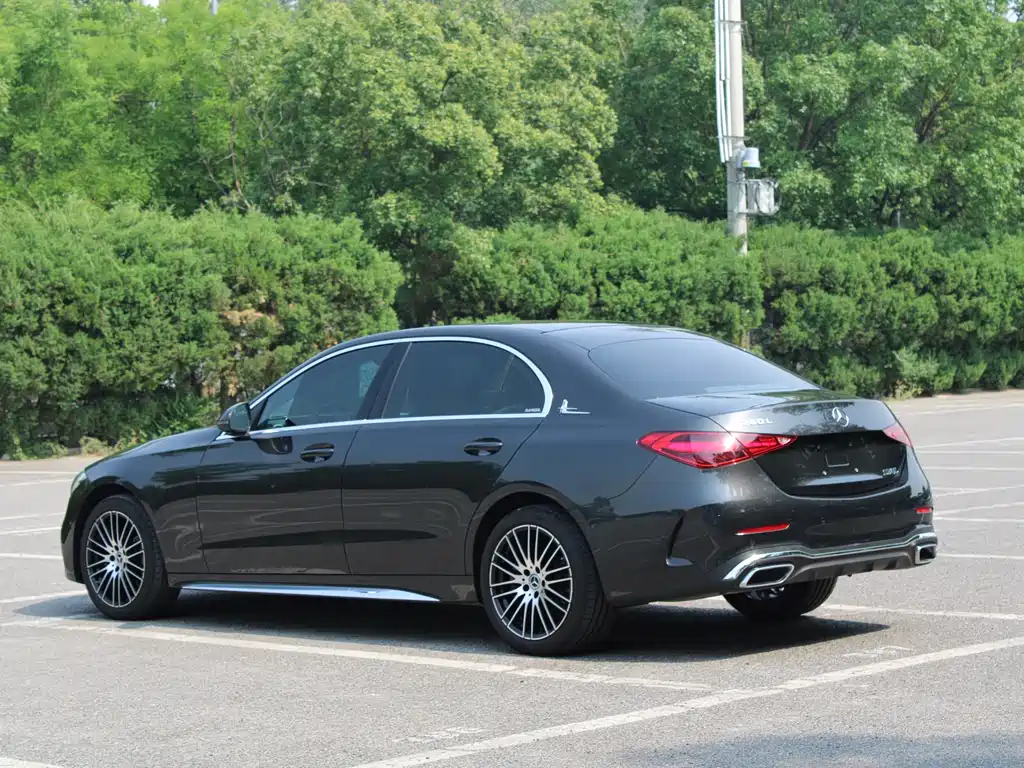 Mercedes-Benz C-Class 2023 — фото 4