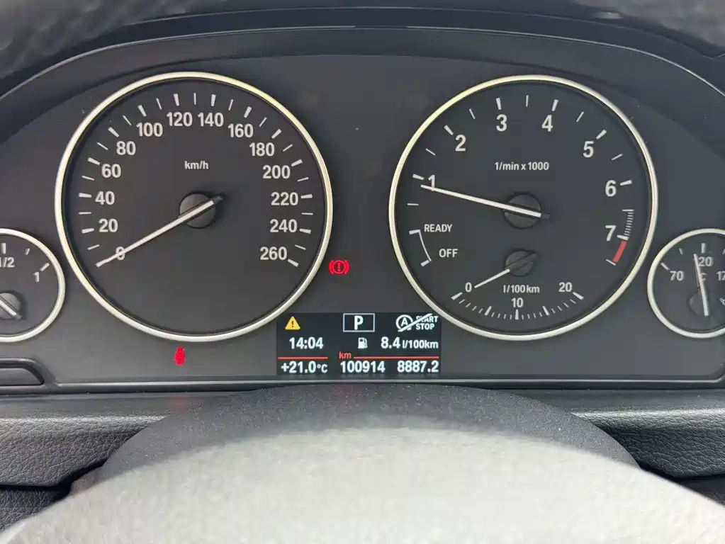 BMW 3 Series 2017 — фото 15