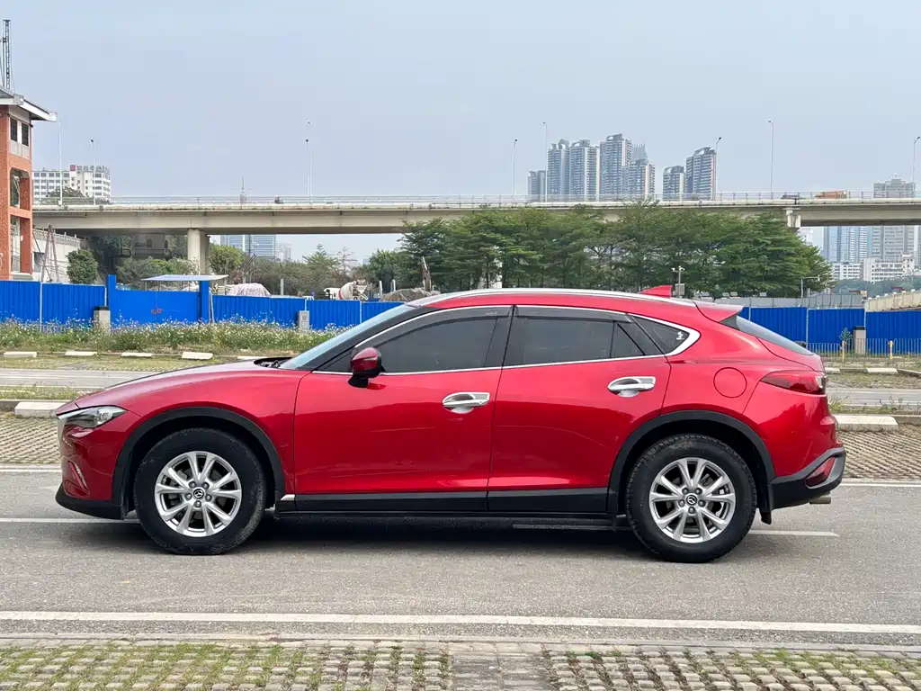 Mazda CX-4 2017 — фото 3