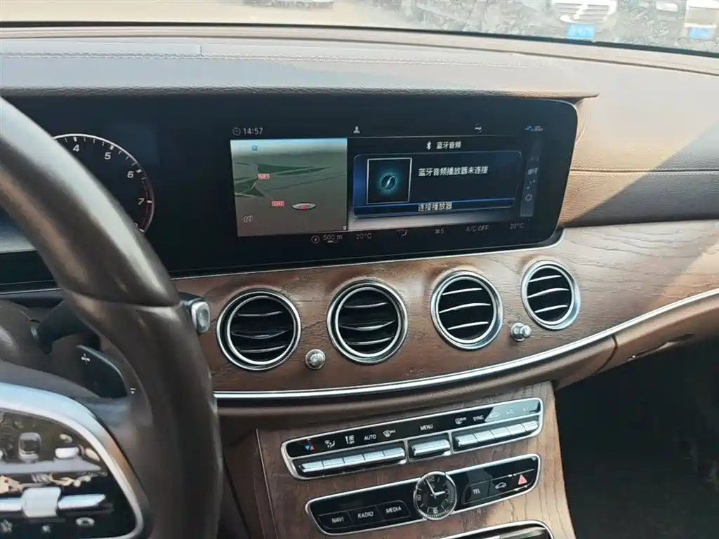 Mercedes-Benz E-Class 2019 — фото 13