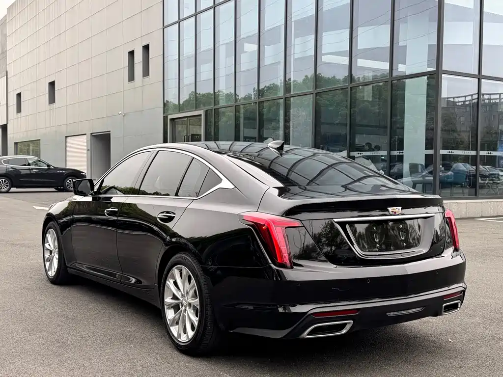 Cadillac CT5 2022 — фото 21