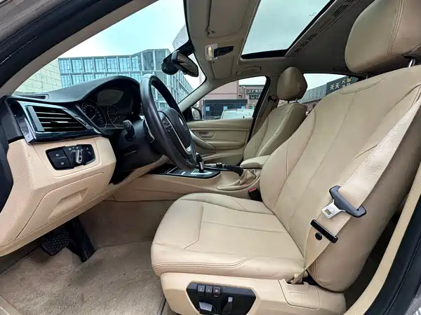 BMW 3 Series 2015