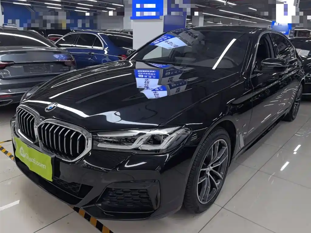 BMW 5 Series 2021 — фото 1
