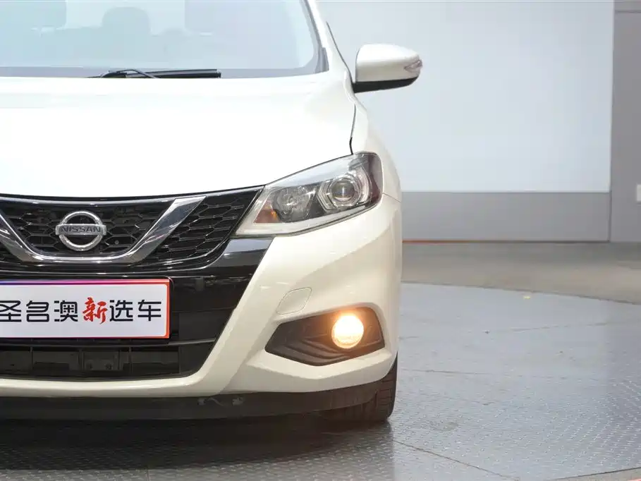 Nissan Tiida 2017 — фото 3