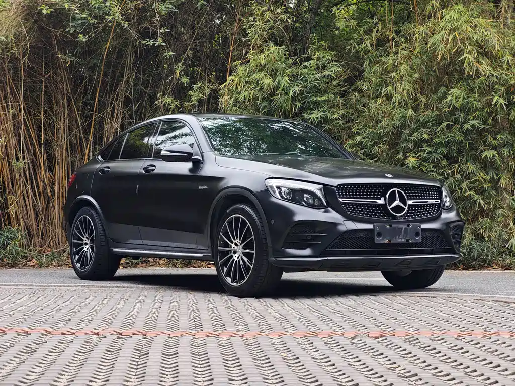 Mercedes-Benz GLC Coupe AMG 2017 — фото 3